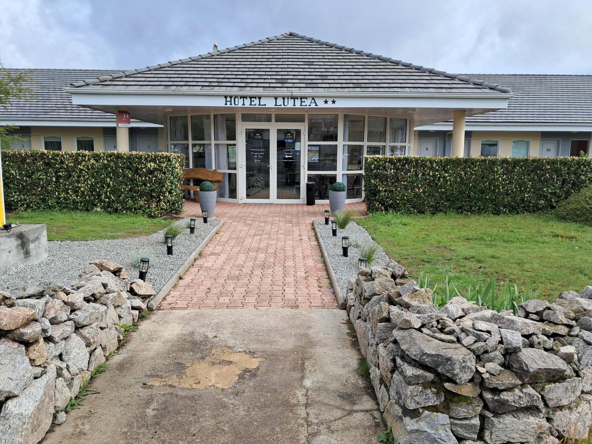 The Originals Access, Hotel Le Lutea Riom-ès-Montagne المظهر الخارجي الصورة